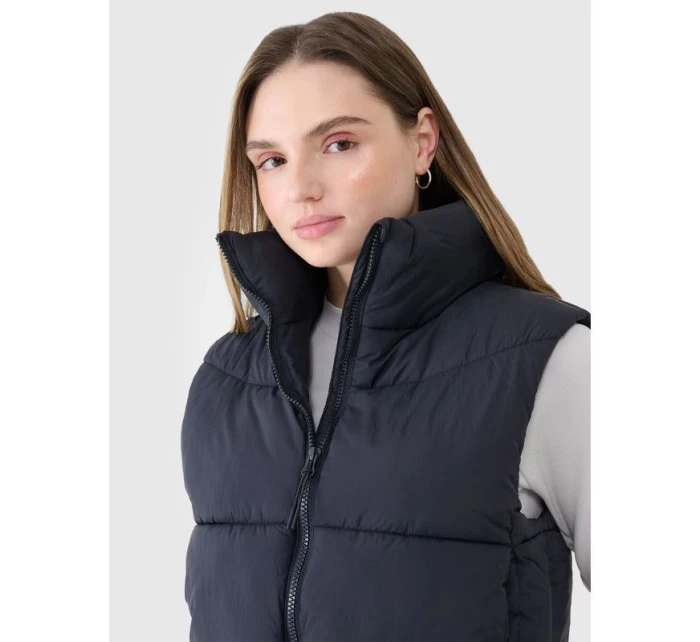 Dámské pouzdro bez rukávů se syntetickou výplní model 21438815 - 4F Dámské pouzdro bez rukávů se syntetickou výplní model 21438815 - 4F