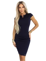 model 21943494 Smyslné tužkové šaty s krátkými rukávy a ozdobným výstřihem tmavě modré - numoco