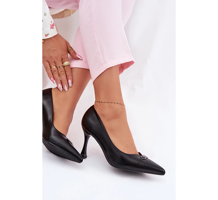 Podpatky s ozdobným detailem Vinceza 62291 Černé