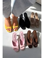 Dámské pantofle na podpatku Žluté model 22092050 - Boto