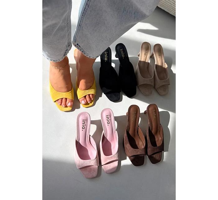 Dámské pantofle na podpatku Žluté model 22092050 - Boto