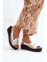 Dámské kožené sandály na tlusté podrážce zlatý potřený Zazoo 2893