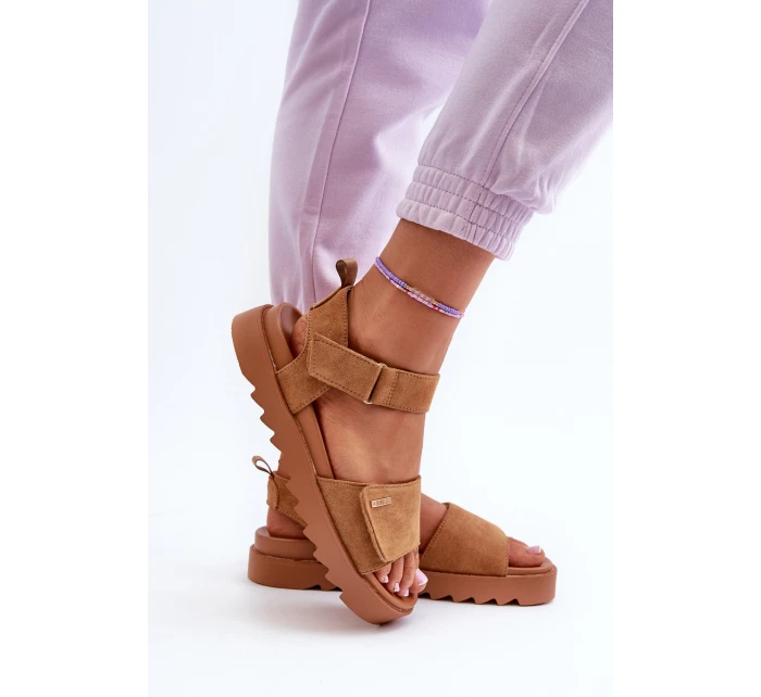 Dámské semišové sandály na platformě Big Star model 21655477 Hnědé - Big Star Shoes