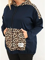 Dámská mikina Plus Size z viskózy s kapucí a leopardími vsadkami granátová