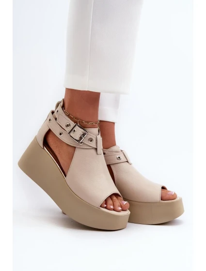 Bota na klínech model 196627 Step in style Bota na klínech model 196627 Step in style