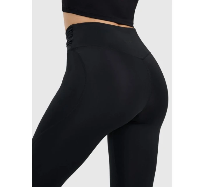 Dámské rychleschnoucí legíny na jógu a model 21814834 - 4F Dámské rychleschnoucí legíny na jógu a model 21814834 - 4F