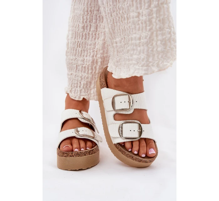 Dámské Pantofle Na Platformě S Přezkami model 21694057 Bílé - Lee Cooper