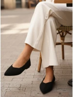 Baleriny damskie zamszowe z noskiem w szpic czarne FashionStreet ZY1424