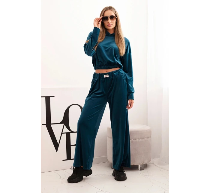 Dámská souprava z veluru s širokými nohavicemi a mikinou s kapucí model 21232345 - K-Fashion Dámská souprava z veluru s širokými nohavicemi a mikinou s kapucí model 21232345 - K-Fashion