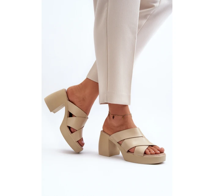 model 21647974 Kožené žabky na podpatku béžové - Zazoo