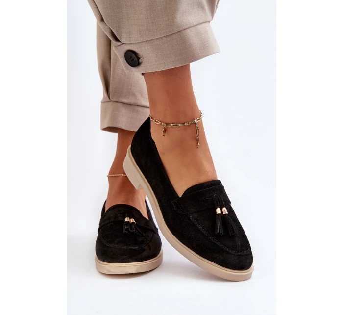 Černé Dámské Semišové Mokasíny Na Ploché Podrážce model 21652477 - Zazoo Černé Dámské Semišové Mokasíny Na Ploché Podrážce model 21652477 - Zazoo