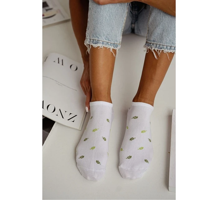 Dámské kotníčkové ponožky s listy bílé