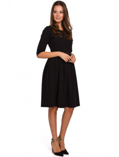 Přiléhavé šaty s pasem černé model 18002446 - Makover