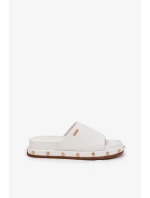 Dámské pantofle na platformě s cvočky Big Star – bílé Dámské pantofle na platformě s cvočky Big Star – bílé