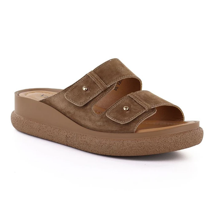 Dámské kožené žabky na platformě hnědé Vinceza 66916