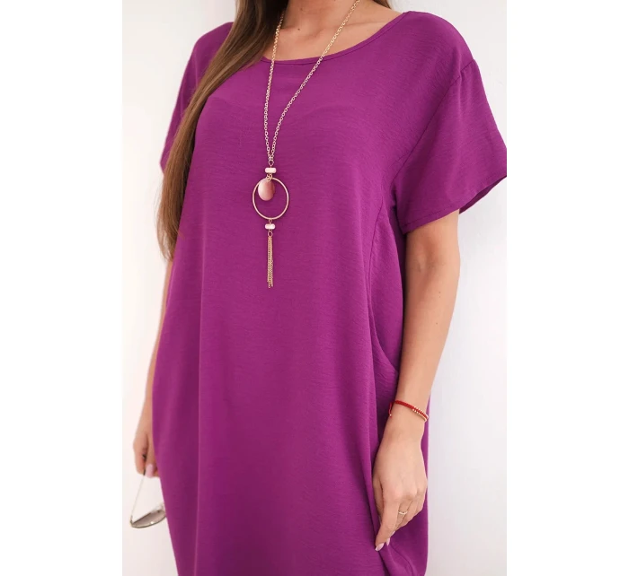 Šaty s kapsami a přívěskem tmavě fialová Šaty s kapsami a přívěskem tmavě fialová