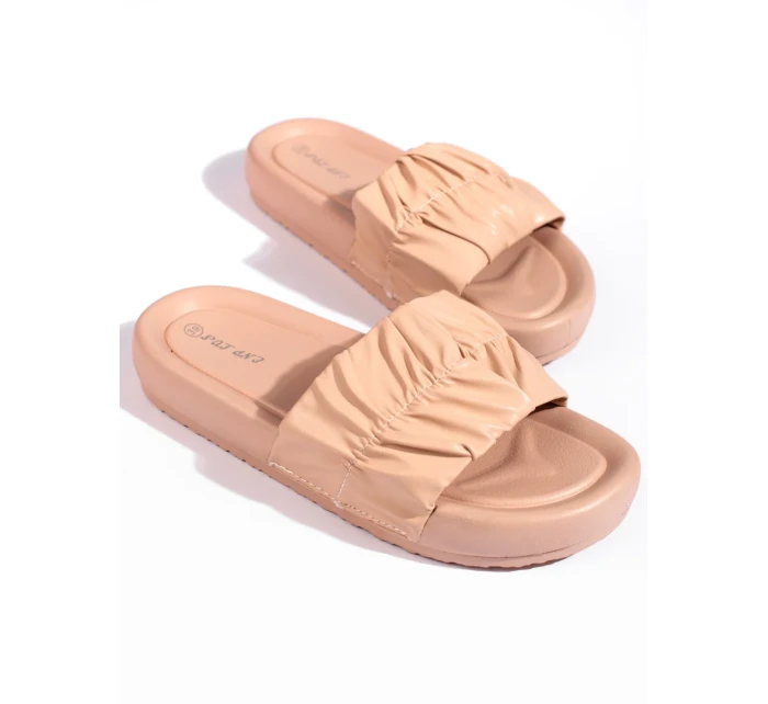 Módní hnědé dámské nazouváky bez podpatku Módní hnědé dámské nazouváky bez podpatku