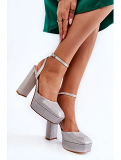 Dámské sandály třpytivé na podpatku stříbrne model 21596991 - Boto