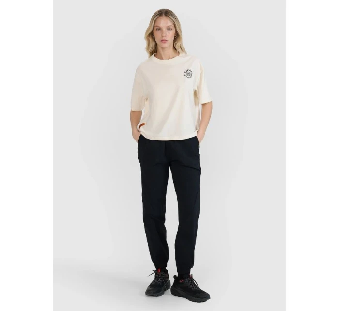 Dámské tričko oversize s potiskem 4F 4FWSS25TTSHF1993-11S Dámské tričko oversize s potiskem 4F 4FWSS25TTSHF1993-11S