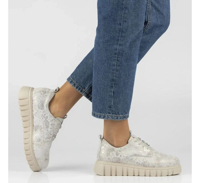 Kožené boty na platformě se květy  model 22068791 - FILIPPO