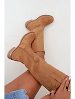 Dámské kozačky na nízkém podpatku camel model 22349395 - Boto