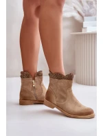 Nízké Dámské Botky Na Plochém Podpatku Semišové Lewski model 21672809 Béžové - Boto