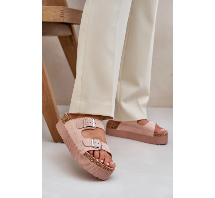 Dámské Pantofle Na Masivní Platformě S Přezkami Růžové Aramia Dámské Pantofle Na Masivní Platformě S Přezkami Růžové Aramia