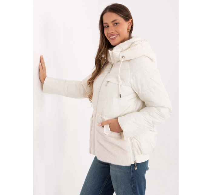 Kurtka MBM KR model 21717642 ecru - FPrice Kurtka MBM KR model 21717642 ecru - FPrice