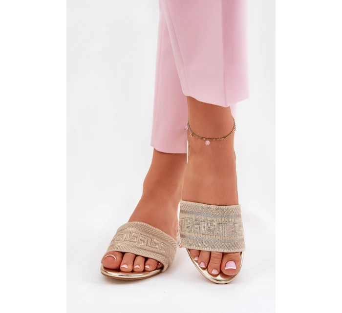 Dámské Sandály Na Plochém Podpatku Zlaté model 21688228 - Boto Dámské Sandály Na Plochém Podpatku Zlaté model 21688228 - Boto