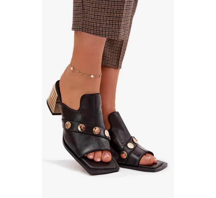 Kožené sandály na podpatku s ozdobnou páskou D&A CR61-3063 Černé