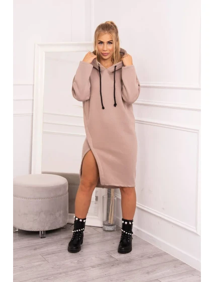 Šaty s kapucí a bočním rozparkem tmavě béžové Šaty s kapucí a bočním rozparkem tmavě béžové