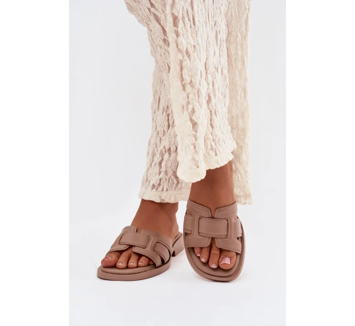 Dámské nazouváky na ploché podrážce tmavě béžové Lorania Dámské nazouváky na ploché podrážce tmavě béžové Lorania