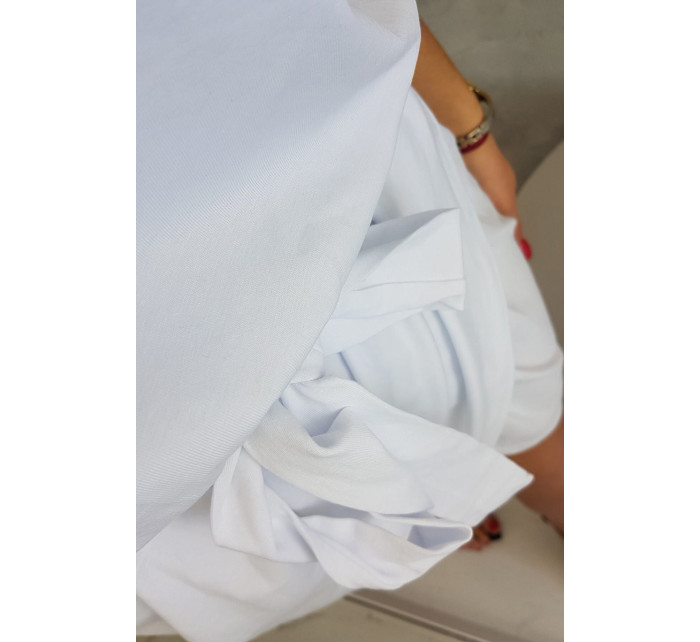 Zavazované šaty s psaníčkovým spodkem bílé