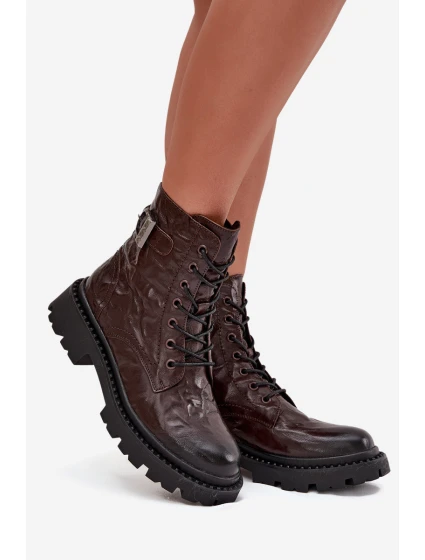 Dámské kožené botky Artiker – hnědé, s efektem mačkání a s přezkou Dámské kožené botky Artiker – hnědé, s efektem mačkání a s přezkou