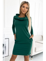 Zelené teplé dámské šaty s velkým rolákem a kapsami 503-1