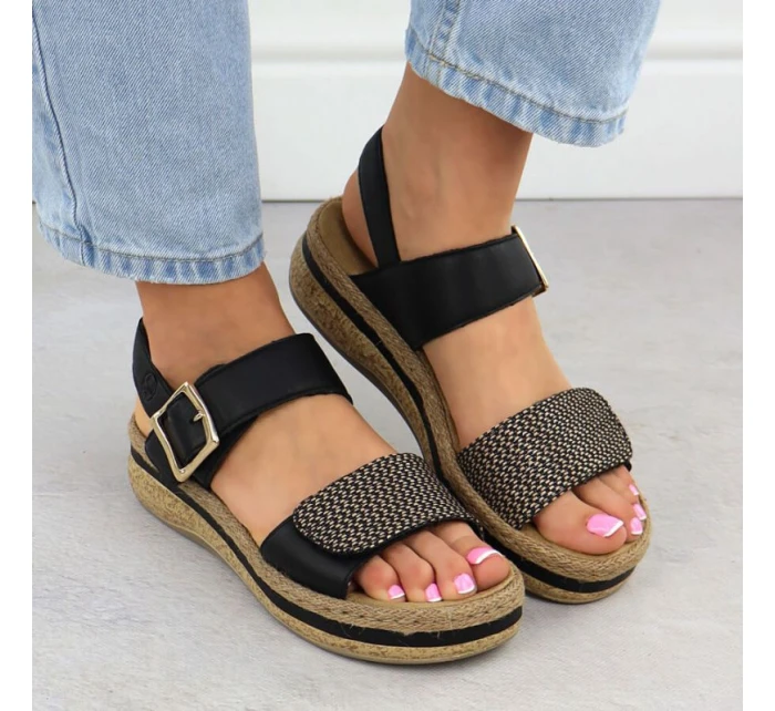 Dámské kožené sandály na podpatku se suchým zipem černé model 21904999 - Rieker