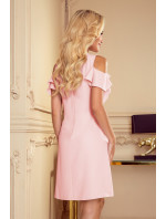 Trapézové dámské šaty v pastelově růžové barvě s volánky na ramenou 359-1