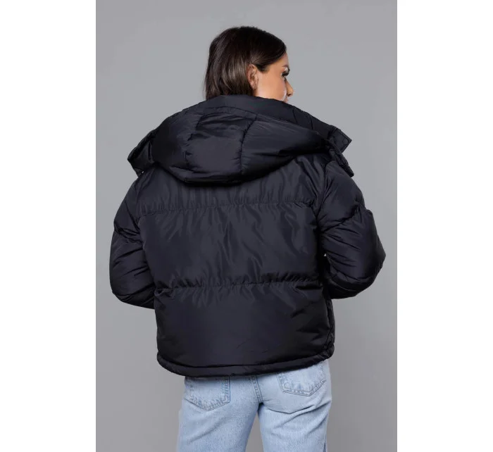 Černá krátká bunda pro přechodné období s kapucí (5M3117-392) Černá krátká bunda pro přechodné období s kapucí (5M3117-392)