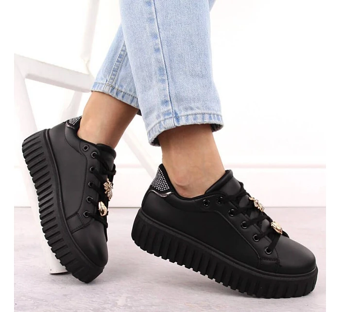 Dámská sportovní obuv na platformě černá NEWS 4756