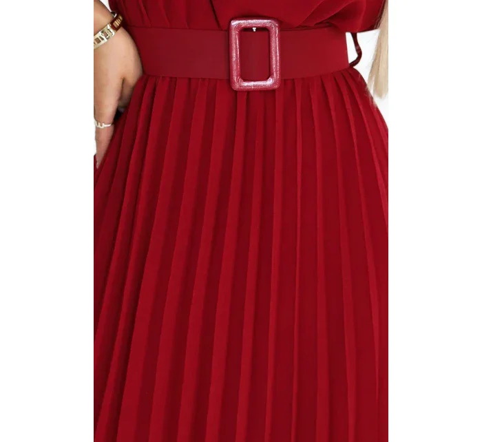 MIA Plisované šifonové midi šaty se širokým páskem model 21108244 - numoco basic MIA Plisované šifonové midi šaty se širokým páskem model 21108244 - numoco basic