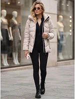 Kurtka damska zimowa pikowana z kapturem jasnobeżowa FashionStreet TY5750 Kurtka damska zimowa pikowana z kapturem jasnobeżowa FashionStreet TY5750
