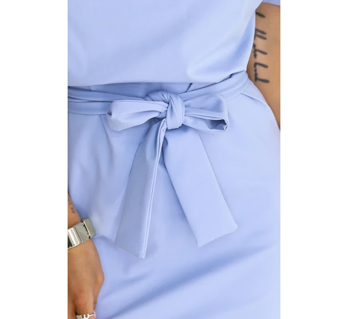 šaty s asymetrickou sukní a páskem model 21151834 - numoco šaty s asymetrickou sukní a páskem model 21151834 - numoco