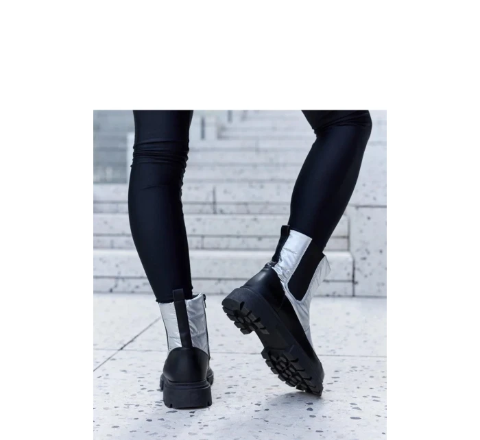 Boty model 205110 Solea Boty model 205110 Solea