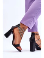 Módní sandály se zirkony černé model 21614475 - Boto Módní sandály se zirkony černé model 21614475 - Boto