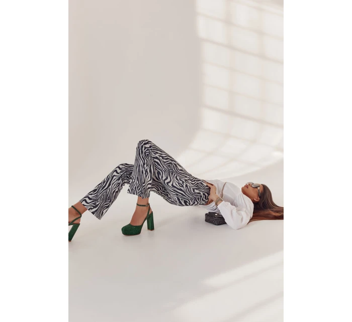 Dámské sandály třpytivé na podpatku model 21597005 - Boto Dámské sandály třpytivé na podpatku model 21597005 - Boto