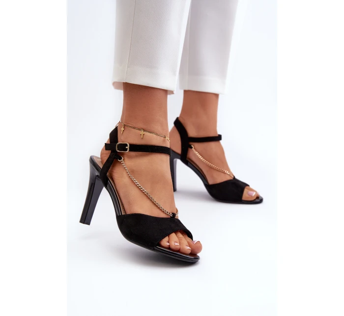 Dámské sandály na podpatku z eko semiše s řetízkem Sergio Leone SK925 černé