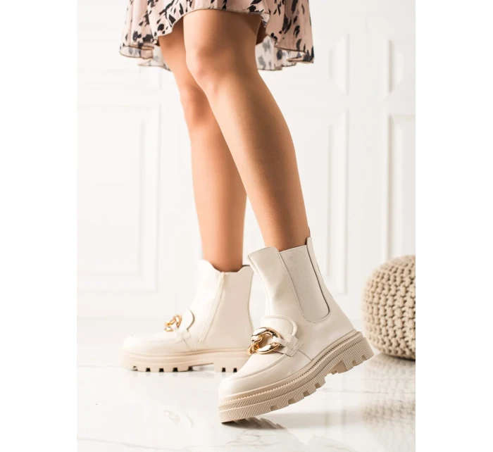 Klasické kotníčkové boty hnědé dámské na plochém podpatku Klasické kotníčkové boty hnědé dámské na plochém podpatku