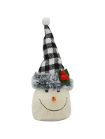 DEKORATIVNÍ SNĚHULÁK 20CM S ČERNOBÍLOU KOSTKOVANOU ČEPICÍ