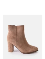 Boty na podpatku model 204826 Solea Boty na podpatku model 204826 Solea