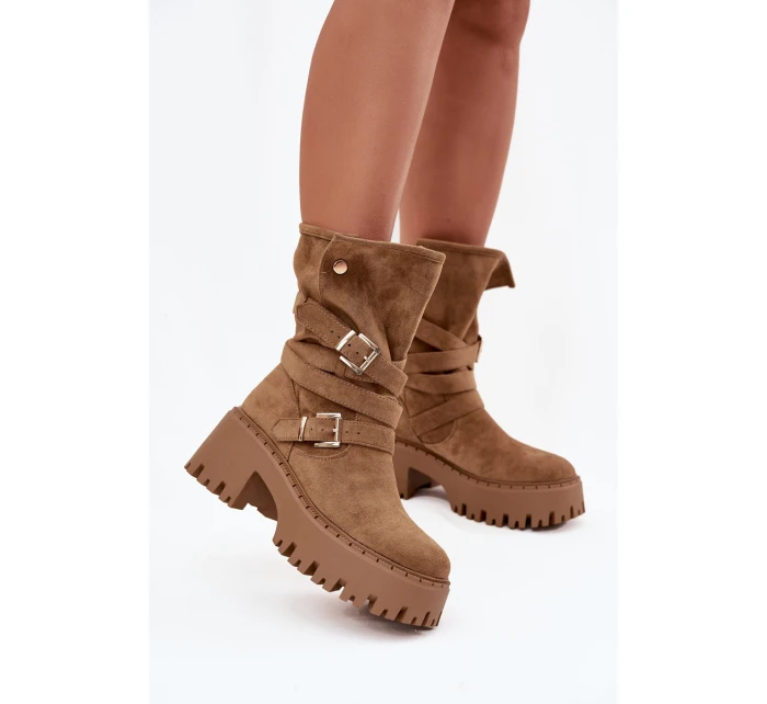 Dámské kotníkové boty na masivním podpatku s přezkami a páskem Khaki model 21715462 - Boto Dámské kotníkové boty na masivním podpatku s přezkami a páskem Khaki model 21715462 - Boto